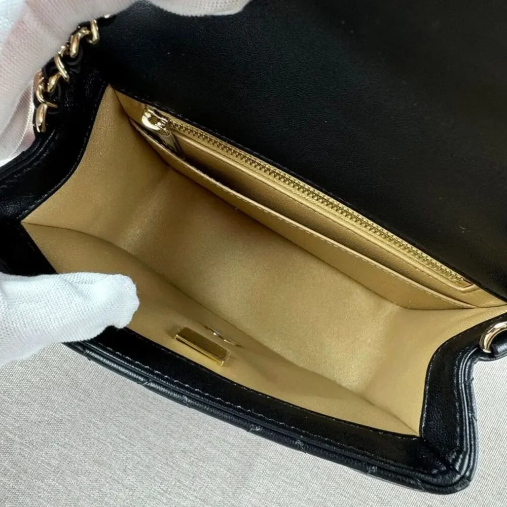 Chanel Women Pre-Loved Bag Brand New Condition